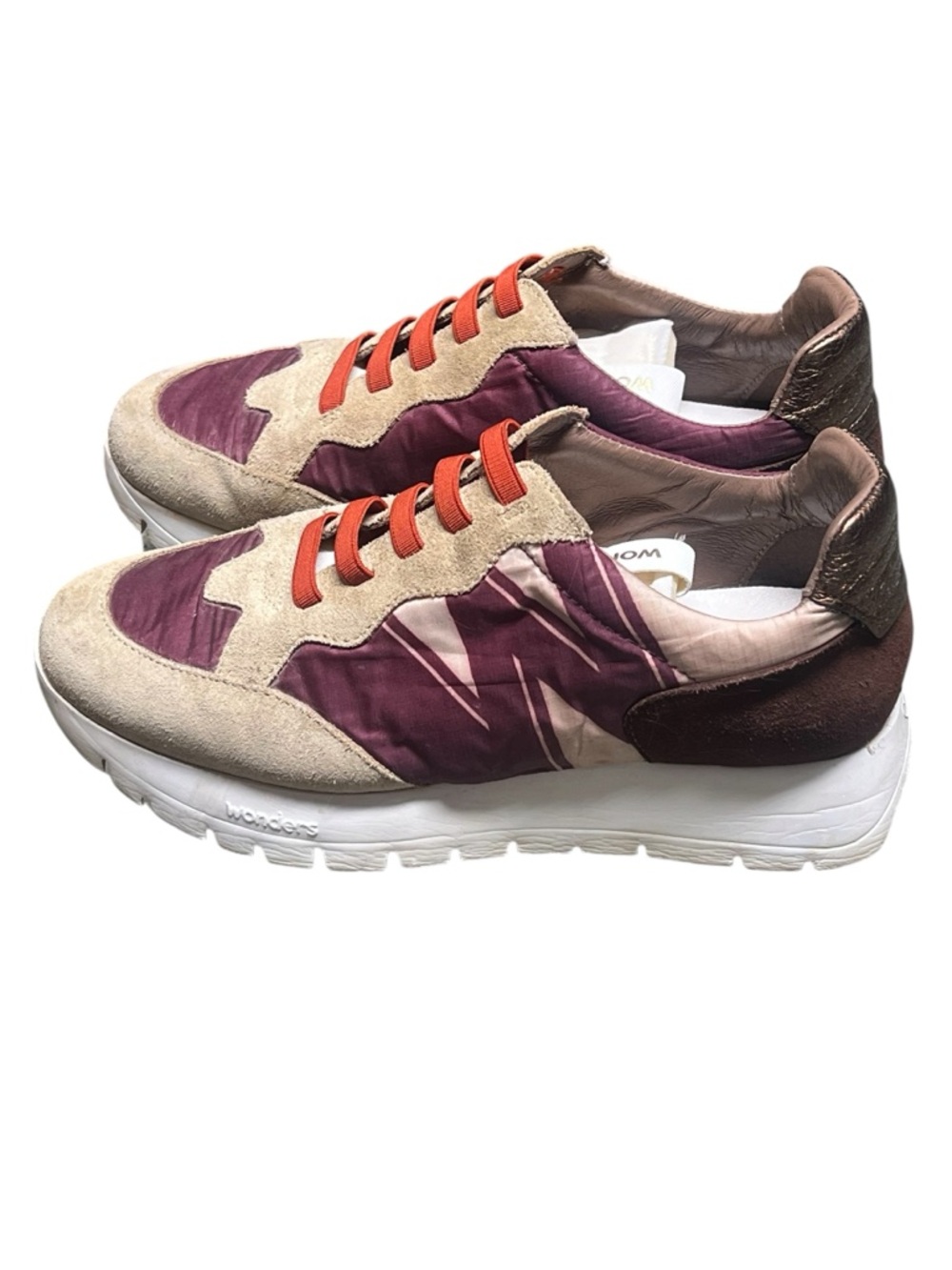 Wonders Odisei 76 burgundy and tan lace up platform sneakers Made in Spain
